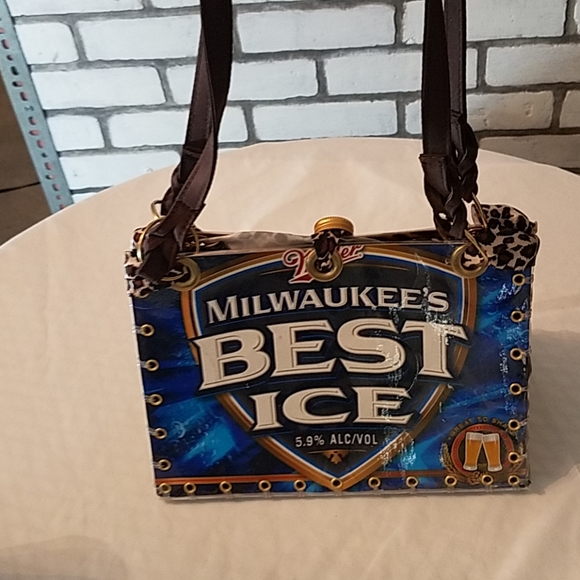 Purse - Picture 3 of 4